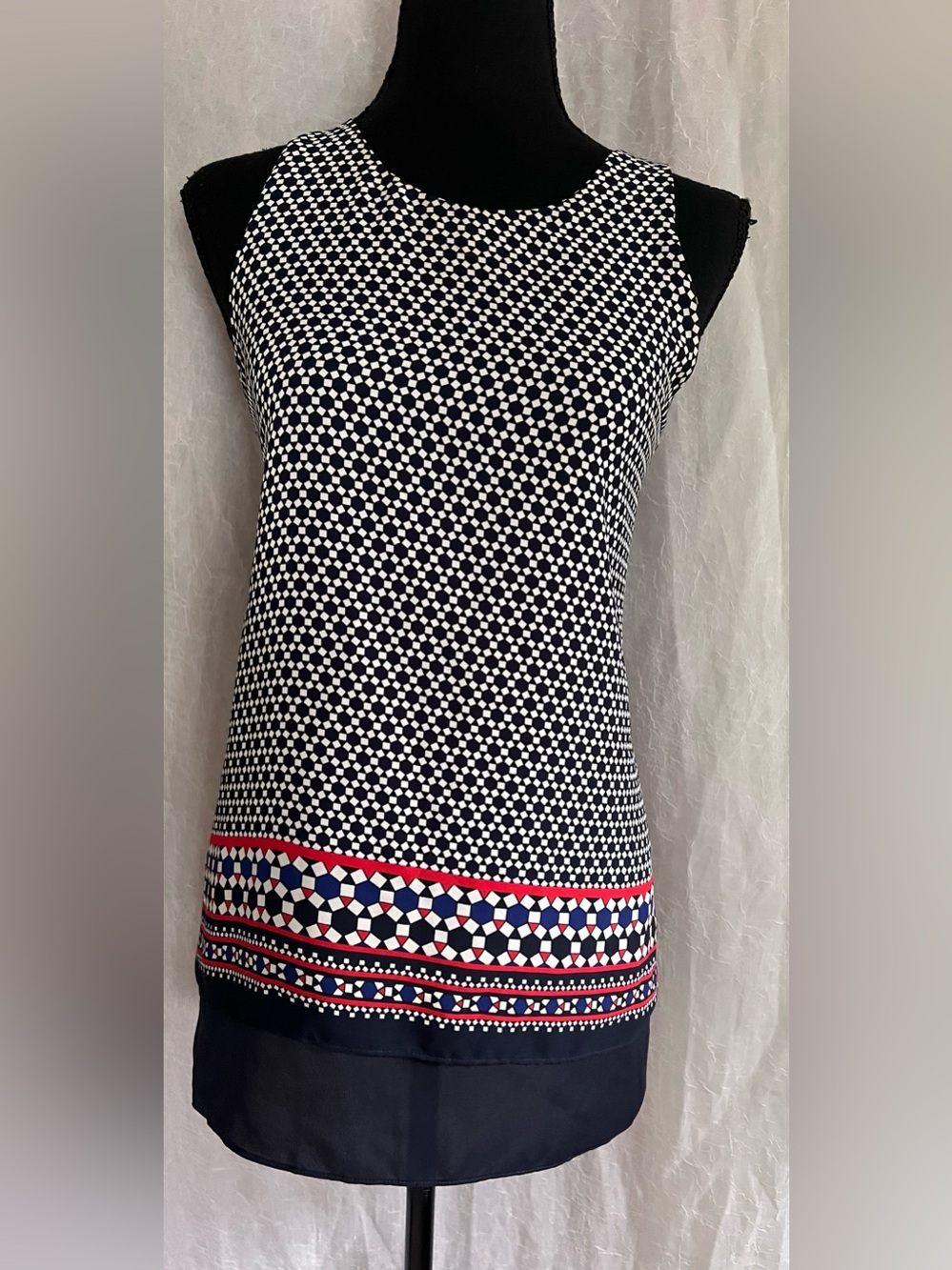 Max Studio Navy and White Geometric Sleeveless Top